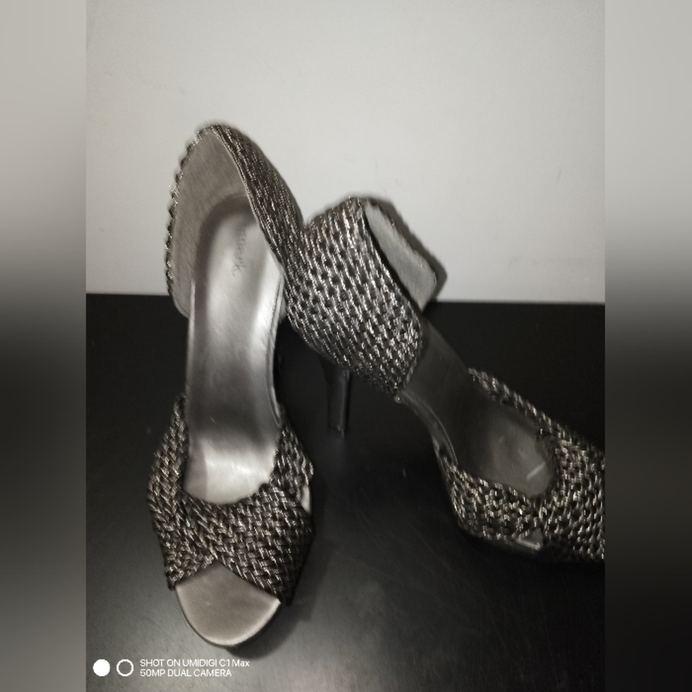 Open toe pumps - Picture 2 of 6